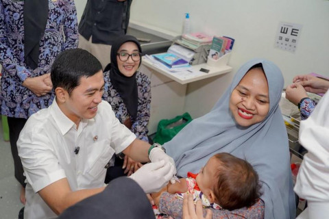 Cegah Stunting Lewat 1000 HPK, Wamenkes Ajak Para Ayah Jadi Suami Siaga