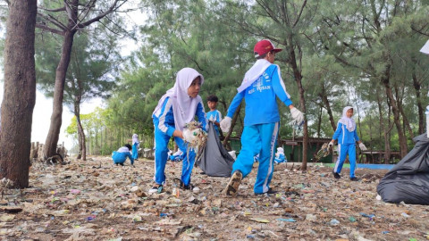 Ocean LiteraSEA Dorong Anak Pesisir Peduli Laut dan Lingkungan