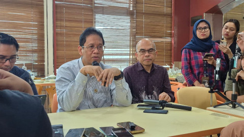 Efisiensi Gila-gilaan, Purbaya Puji Kinerja Kepala BGN Baru
