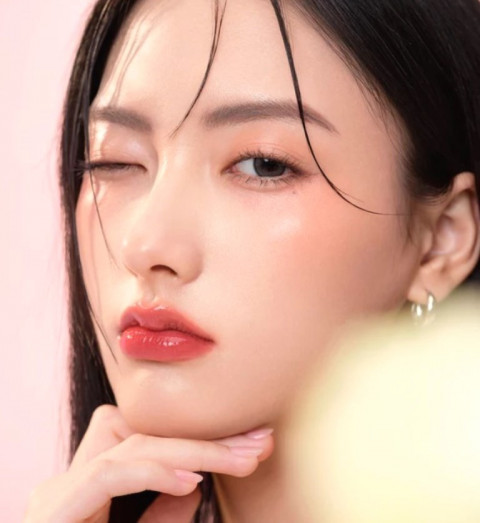 Makan Gorengan Tetap Slay, Ini 4 Lip Tint dengan Stain Paling Nampol