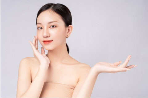 Takut Breakout? Ini Besaran Persen Niacinamide yang Dibutuhkan Wajah