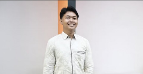 Kisah Pandu, Lulusan Terbaik IPB yang Berjuang Kuliah Sambil Jualan Roti