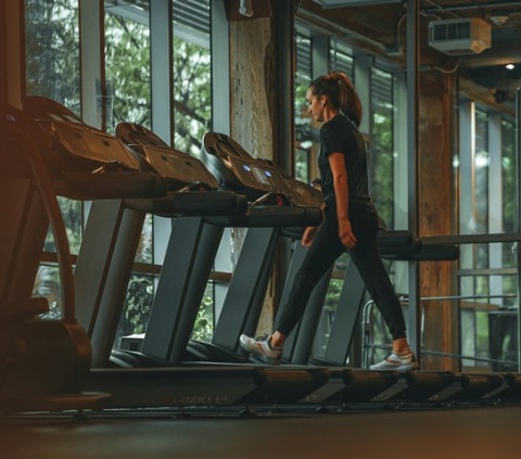3 Berita Terpopuler Gaya: Treadmill di Gym Hingga Parfum Fruity