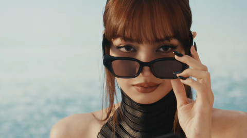 Lisa BLACKPINK Rilis Kacamata AI Meta Glasses, Segini Harganya