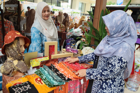 ​Batik Setu Kenalkan Motif Khas Tangerang Selatan