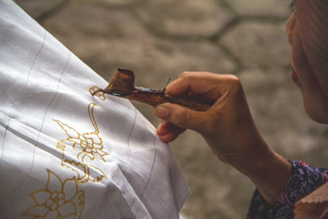 Sejarah Hari Batik Nasional: Dari Keraton hingga Diakui UNESCO