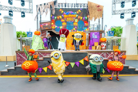 Definisi Liburan Memacu Adrenalin: RWS Singapura Siap Sambut Kamu di HHN14 & Festival of Thrills