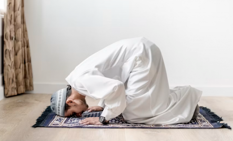 Tata Cara Sujud Syukur dan Doanya, Lengkap dengan Ketentuannya