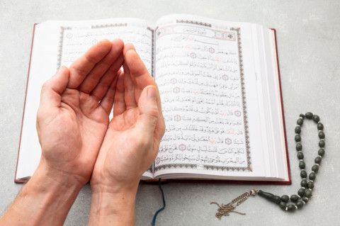 Doa Saat Lewat Pemakaman, Lengkap dengan Bacaan Arab, Latin, dan Terjemahan