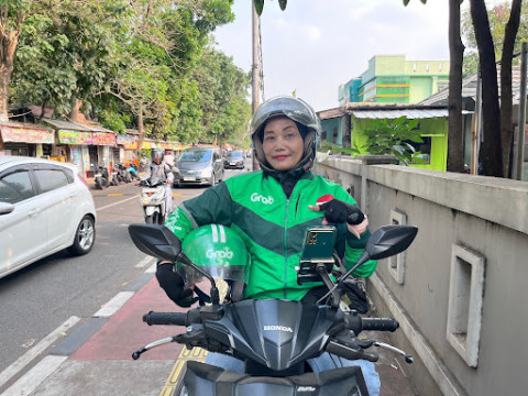 Bunda Reza, Sepuluh Tahun Berjuang untuk Dua Buah Hati