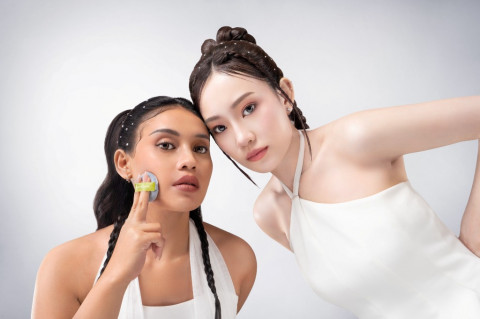 Lebih Dari Mengunci Makeup, Loose Powder Juga Bisa Kontrol Minyak!