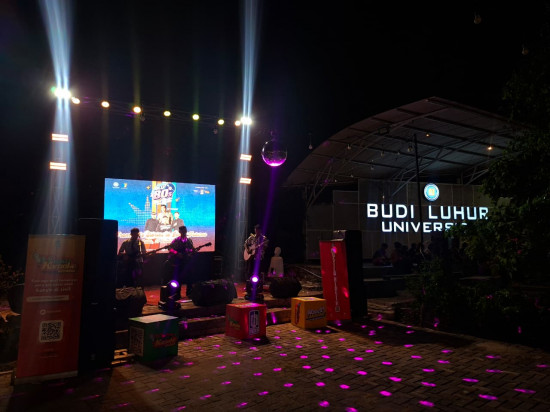 Cross-Generation Graduation Prom Night Budi Luhur University. Foto: Medcom.id/Adinda Kinanthi