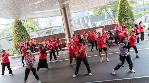 Sehat Bareng, Bumi Senang: Aksi Plogging di Jakarta