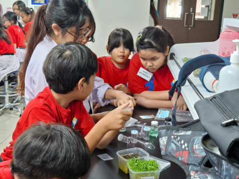 Bangun Minat STEM Sejak Dini, Kampus Buka Akses Laboratorium bagi Siswa SD