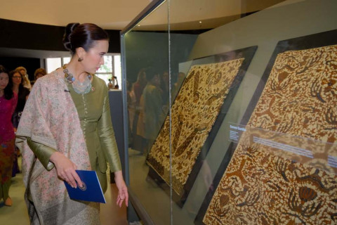 Waves of Weave, Pameran Wastra 10 Negara di Museum Nasional