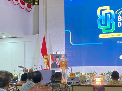 Komisi X Curhat: Berharap Delegasi Indonesia Bisa Pakai Bahasa Sendiri di Forum Internasional