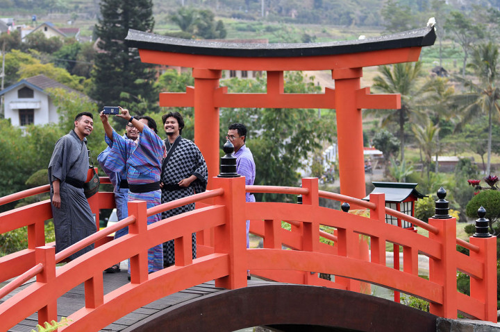 Wisata Bernuansa Jepang Ada Di Kota Batu Medcom Id Wisata Bernuansa Jepang Ada Di Kota Batu Medcom Id