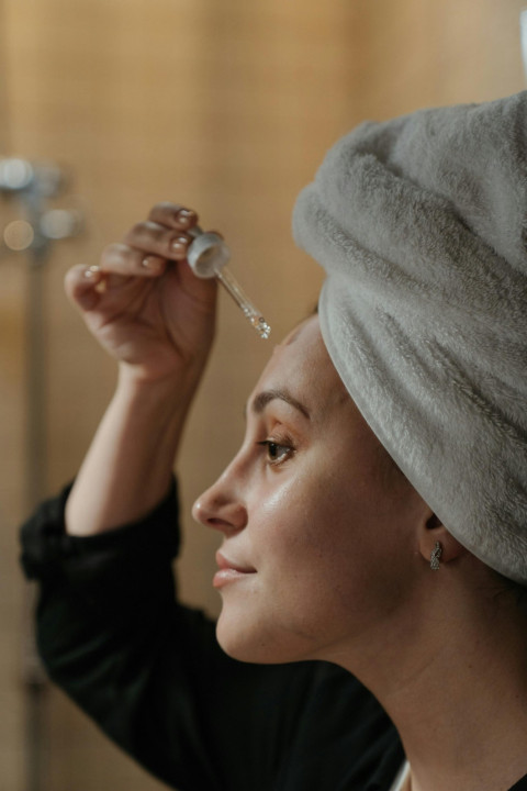 Pertama Kali Pakai Retinol? Ini Tips Mengatasi Iritasi Retinol