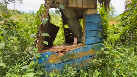 Objek Wisata Alam Bukit Curahem Terlantar, Pedagang Mengeluh
