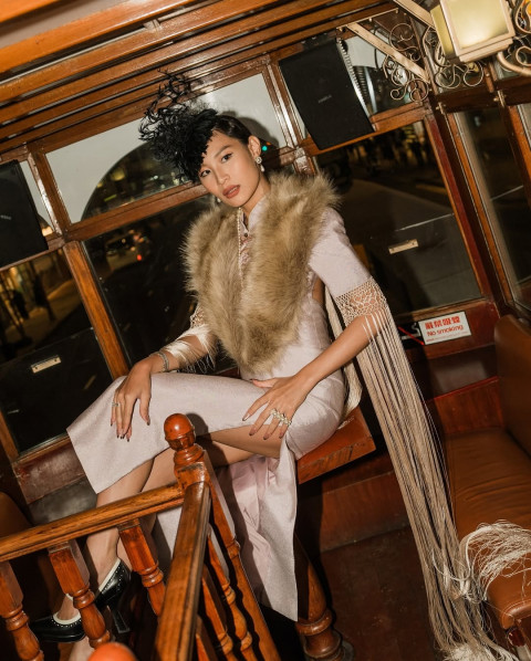 Inspirasi Outfit Imlek Ala Patricia Gouw, Gaya Old Sanghai