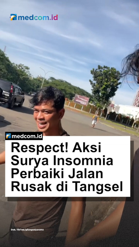 Respect! Surya Insomnia Turun Tangan Perbaiki Jalan Rusak di Tangsel