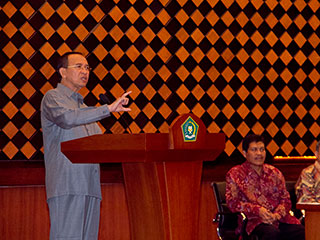  Ketum: PPP Tolak Pemanggilan Paksa Boediono