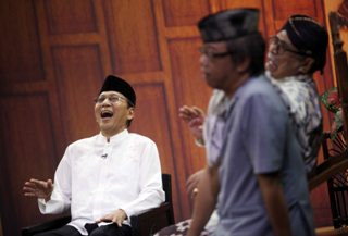 Jaksa KPK akan Hadirkan Boediono di Sidang Century