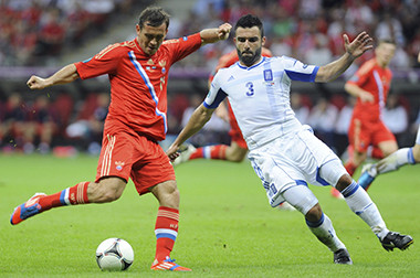 Gol Tzavellas Bawa PAOK Kalahkan Olympiakos 2-1