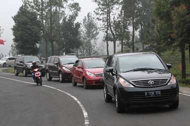Menguji Crossover Tata Aria di Kawasan Puncak    