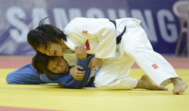 Tuan Rumah Dominasi Kartika Cup VII