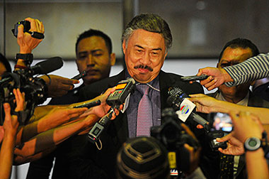 Suvenir iPod Dikatakan Urusan Pisang Goreng, Gayus Lumbuun Berang 