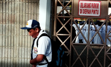 Mendikbud tidak Setuju Jam Masuk Pagi Ganggu Pencernaan Anak