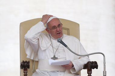 Paus Fransiskus Minta Maaf Atas Pelecehan Seksual Anak