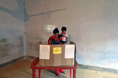 Pemilu di India Tewaskan 12 Orang