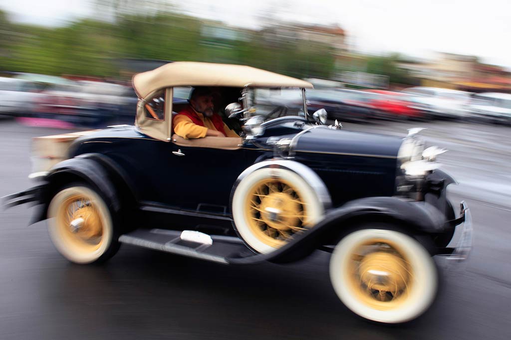 Pameran Mobil Antik di Rumania