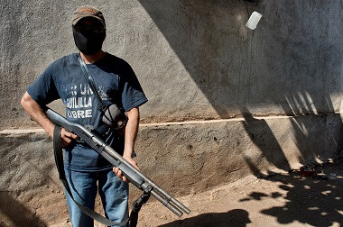 Pria Bersenjata Bunuh Bocah Perempuan dan Bayi Tujuh Bulan