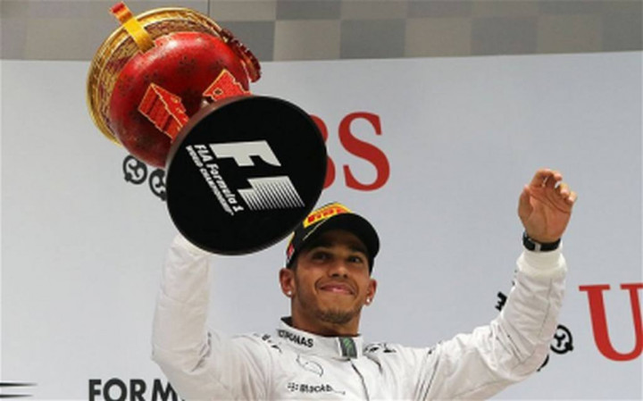 Hamilton Hattrick dan Juara GP Tiongkok
