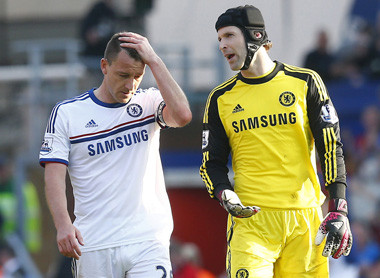 Cech dan Terry Dipastikan Absen Hingga Akhir Musim