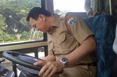 Harga Jam Tangan Ahok Rp20 Juta