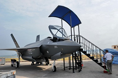 Australia Pesan 72 Pesawat Jet Canggih Pentagon