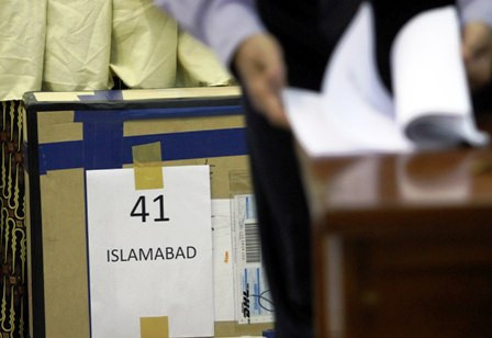 PDIP dan PKS Unggul Sementara di TPS Luar Negeri