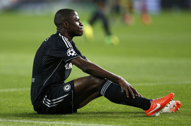 Ramires Diganjar Skorsing Empat Pertandingan