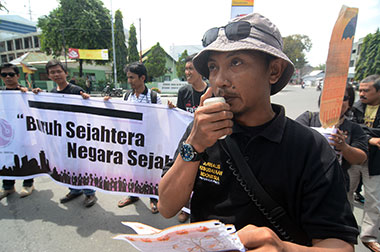 Buruh Mulai Berkumpul di Istana Merdeka