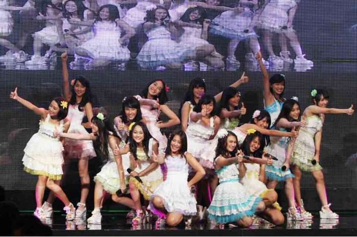 Ada JKT 48 dan Vierratale di Kakao Star Talk   