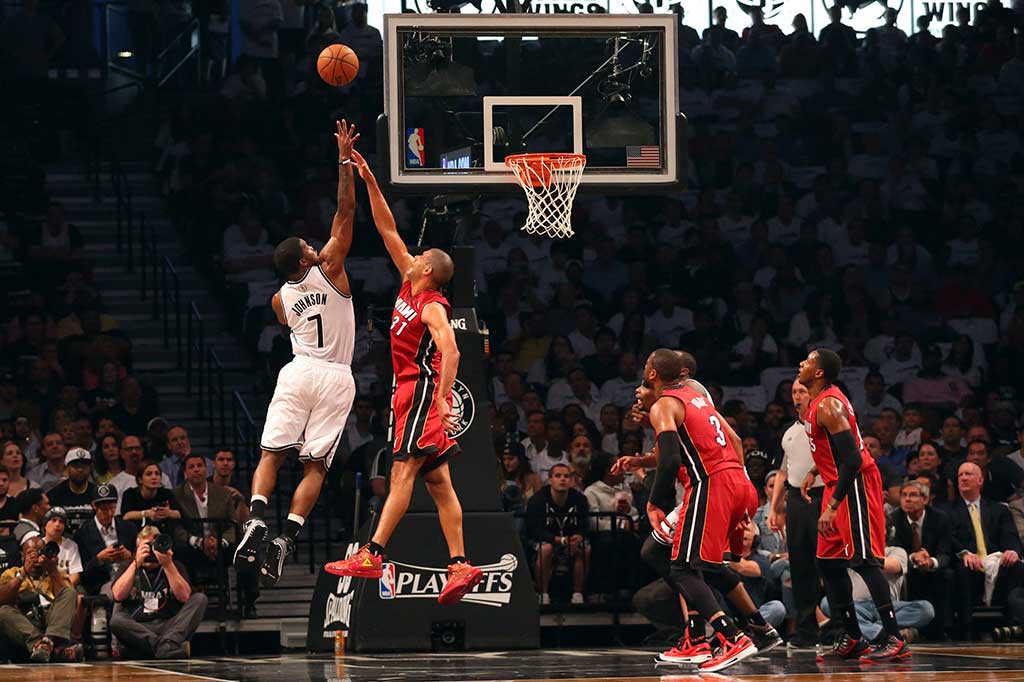 Heat Tekuk Nets 102-95
