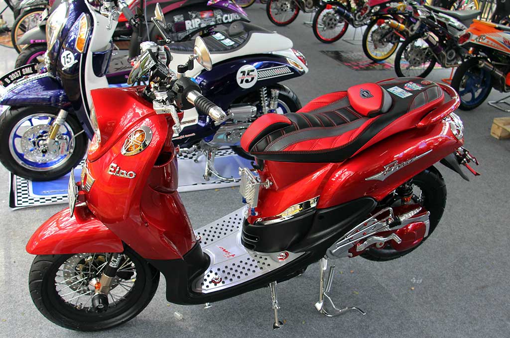 39 Gambar modifikasi jok motor mio fino Paling Keren