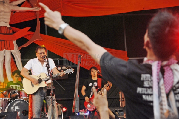 Iwan Fals dan Once Saling Mengagumi  