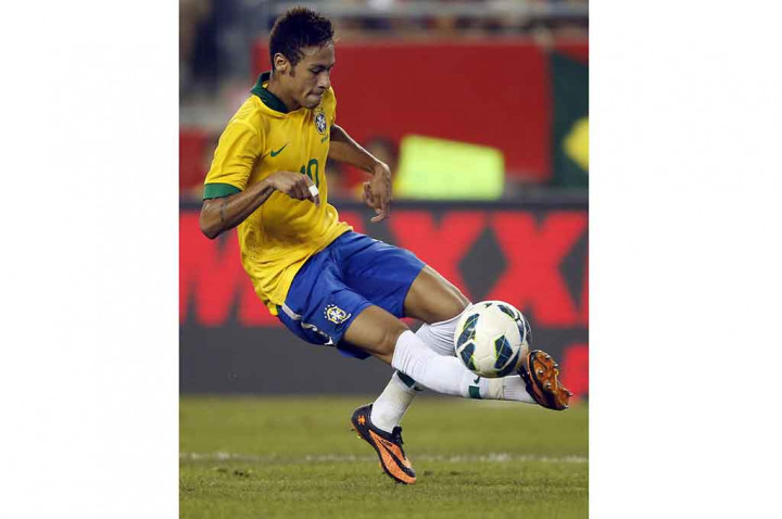 Neymar: Saya bukan Pele