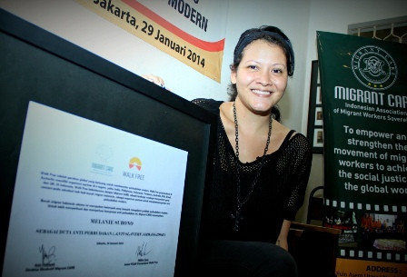 Melanie Subono Minta Sara Tutup Kuping