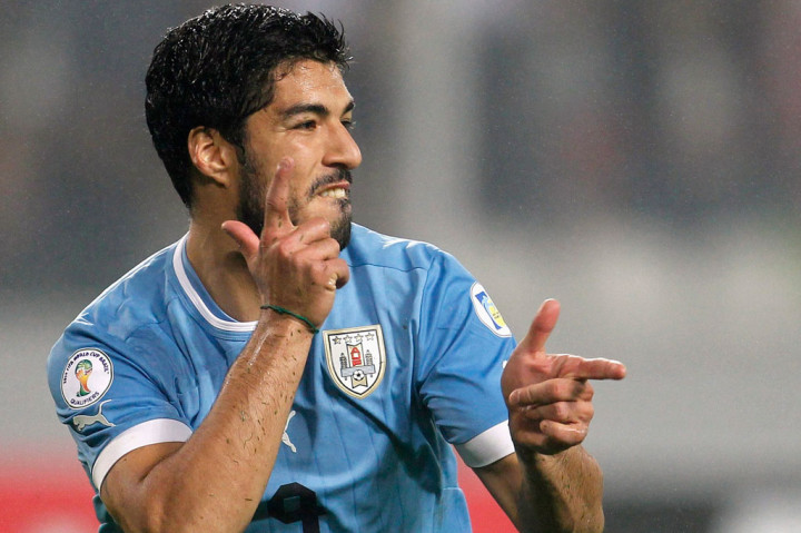 Operasi Sukses, Luis Suarez Dipastikan Berangkat ke Brasil